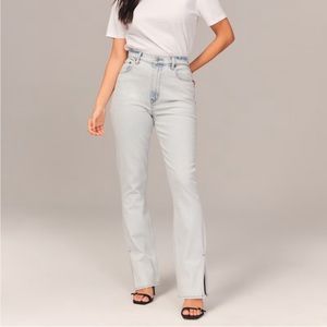 Abercrombie & Fitch Curve Love Ultra High Rise 90s Slim Straight Jean